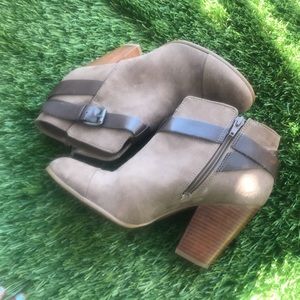 Carlos Santana ankle boots (8.5)